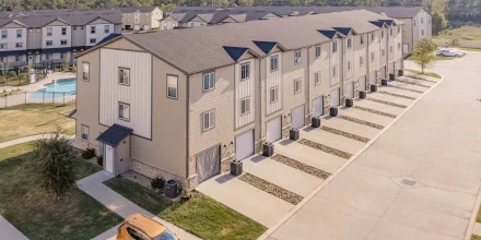 10starwood-farms-townhomes-cypress-tx-building-photo_8_11zon