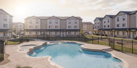 13starwood-farms-townhomes-cypress-tx-building-photo_11_11zon