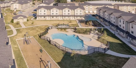 8starwood-farms-townhomes-cypress-tx-building-photo_6_11zon