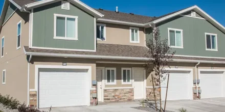 gorgeous-townhomes-in-the-boulders-herriman-ut-primary-photo_2_11zon